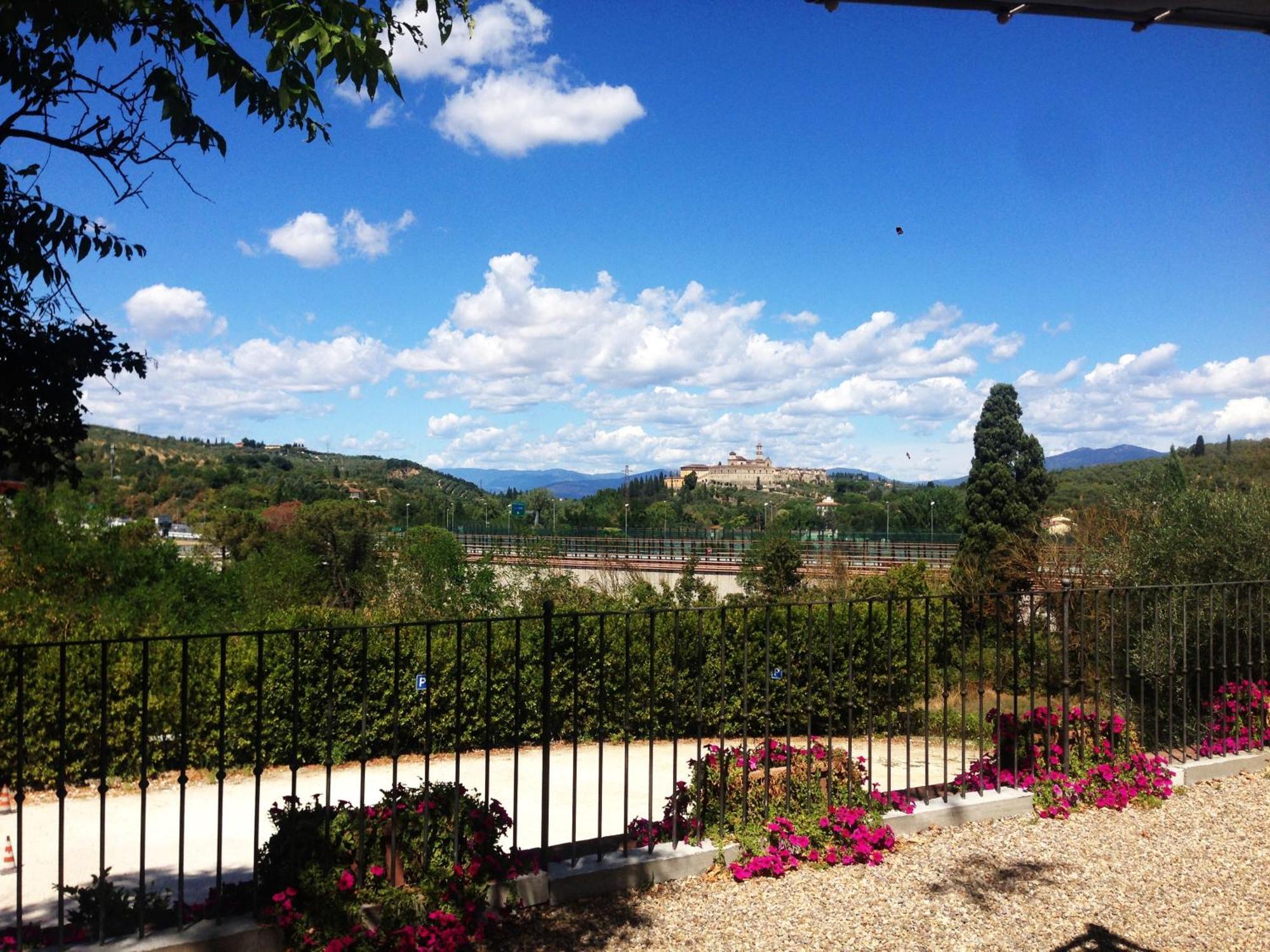 Il Poggiolo Delle Rose Bed&Breakfast Tavarnuzze Eksteriør billede